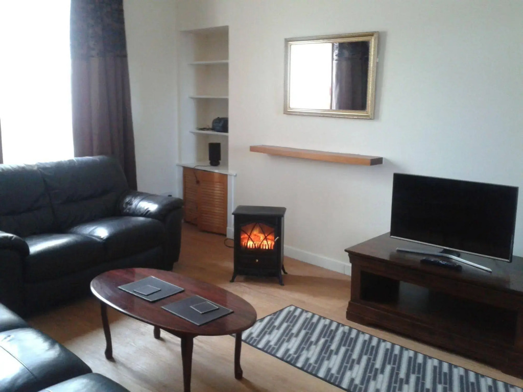 Elgin Apartment