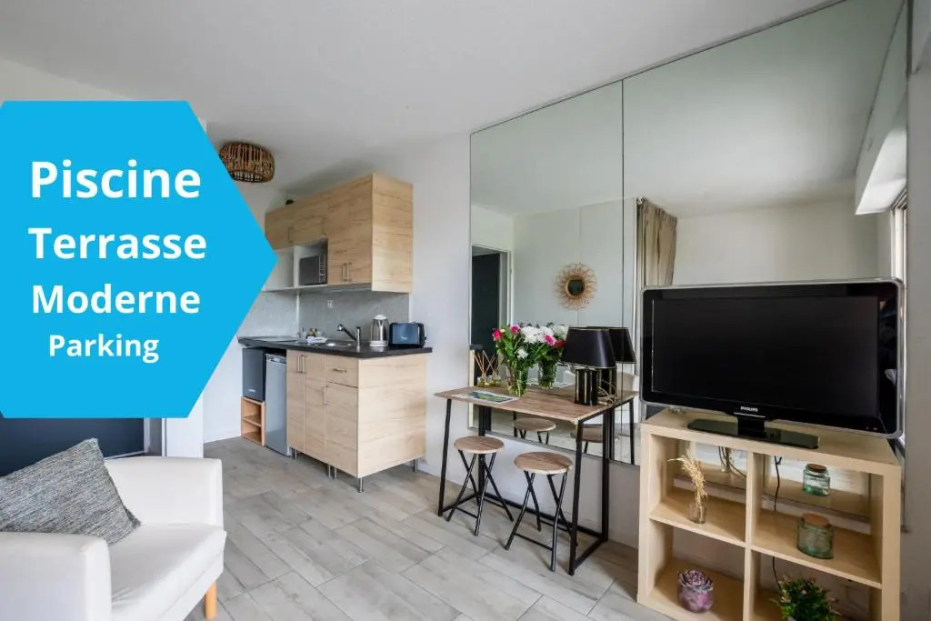Studio mignon avec terrasse quartier du golf