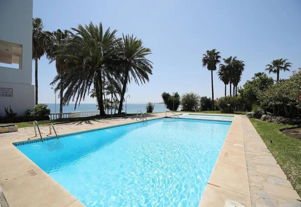 Apartment Boulevard 105