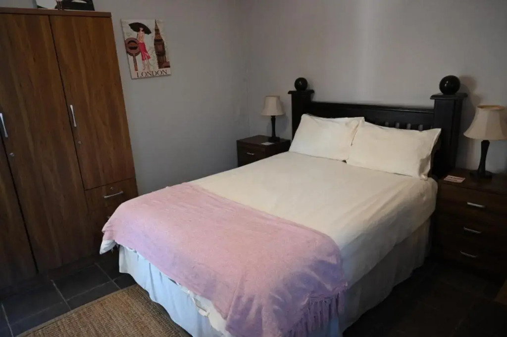 Cosy 2 bedroom flat for 4