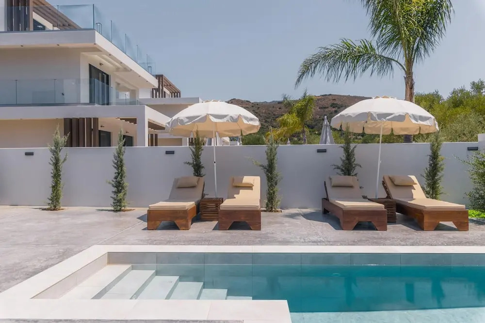 Villa Infinity Theo