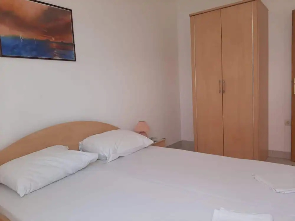Comfy Holiday Home in Okrug Gornji near Trogir Center
