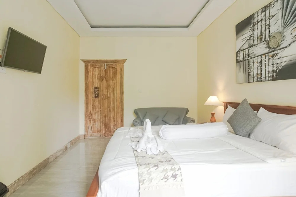 Giri Krisna Guest House