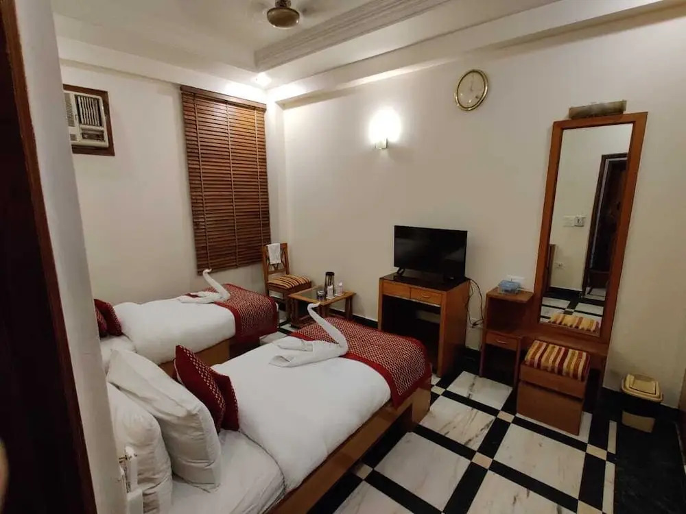 Hotel Singh International