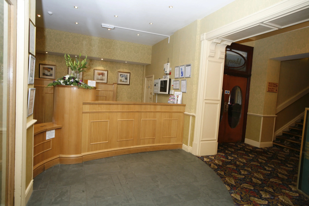 Royal Victoria Hotel Snowdonia