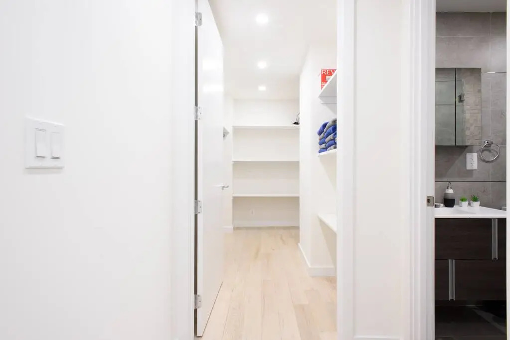 75-4a Brand new 3BR Prime UES W D in Unit
