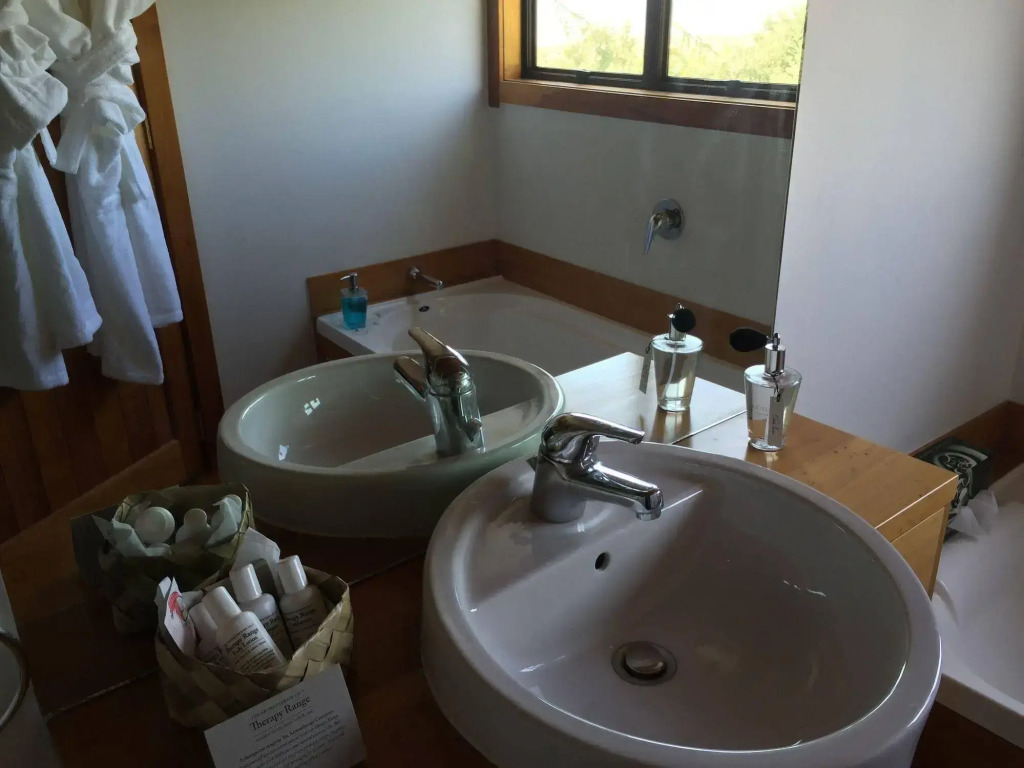 Te Puru Beach Lodge