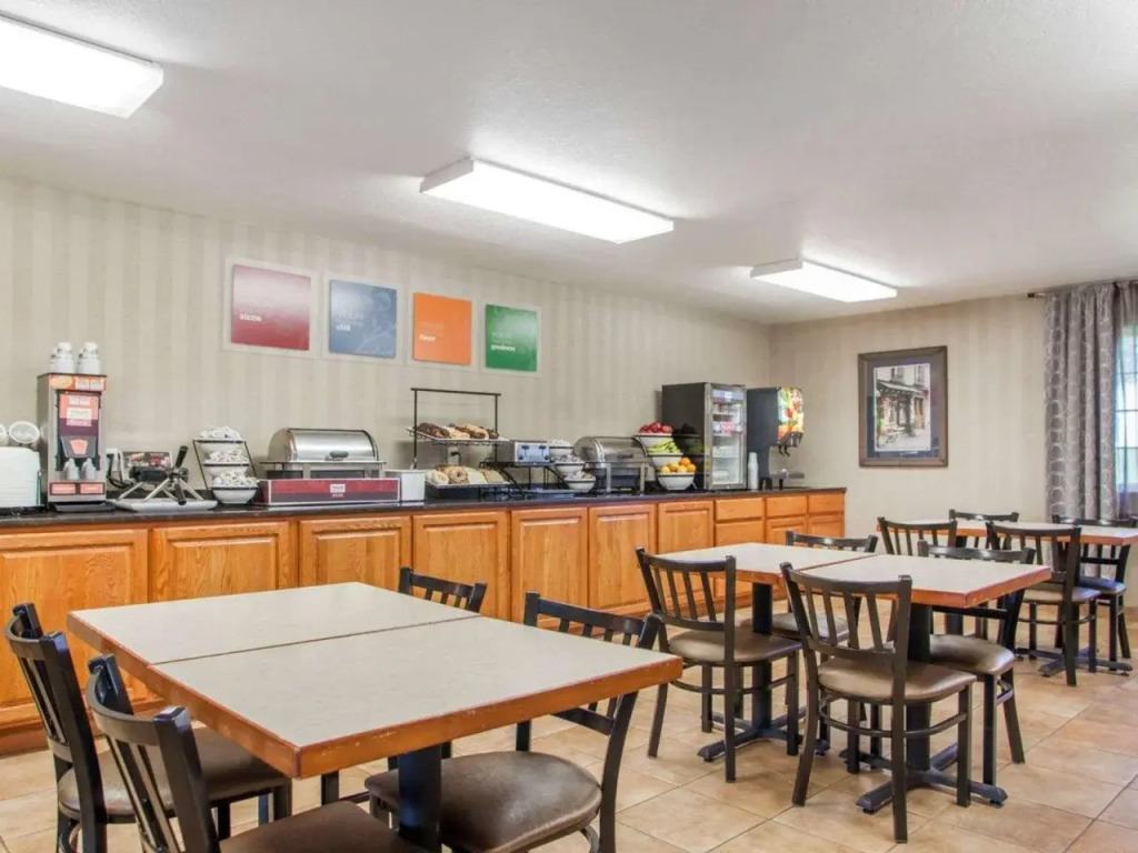 Comfort Inn Story City - I-35 near Ames