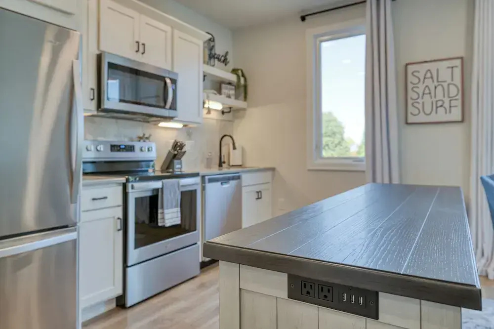 1 Mi to Ski Area: Penthouse Condo in Traverse City