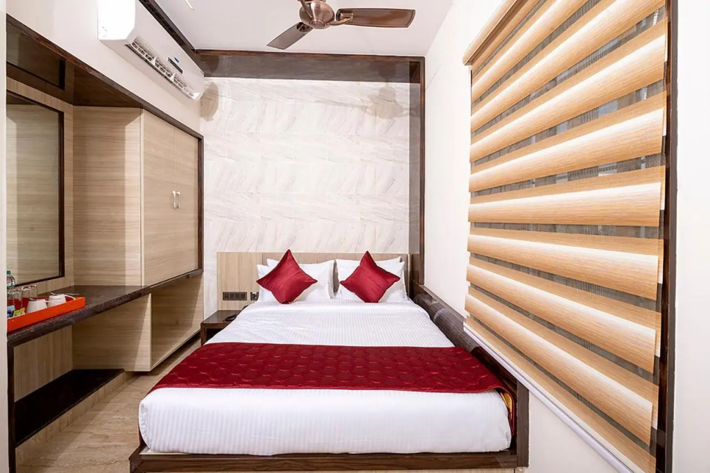 Townhouse Indiranagar Formerly Leela Park Domlur