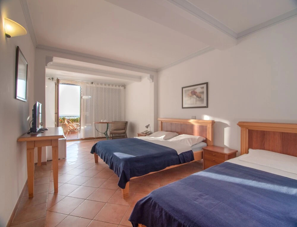 Apartments and Rooms Levantin Inn