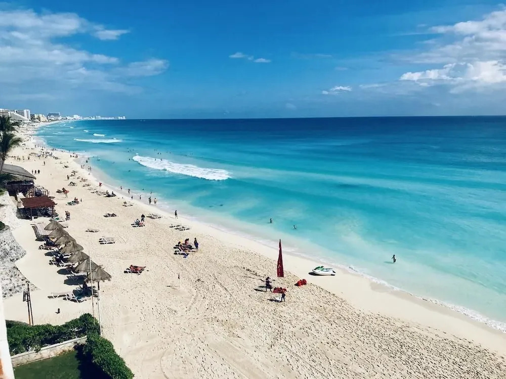 Cancun Plaza Condo Mexico