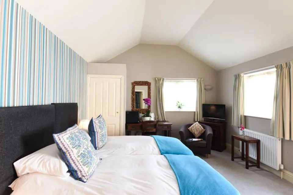 The Lawns Hotel
