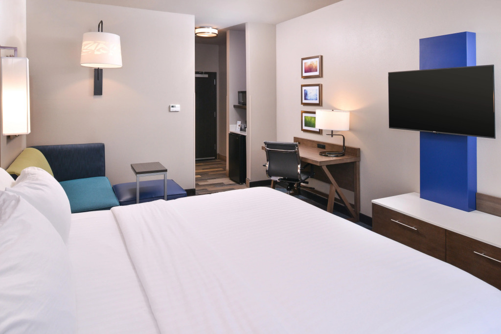 Holiday Inn Express and Suites Bryant - Benton Area by IHG
