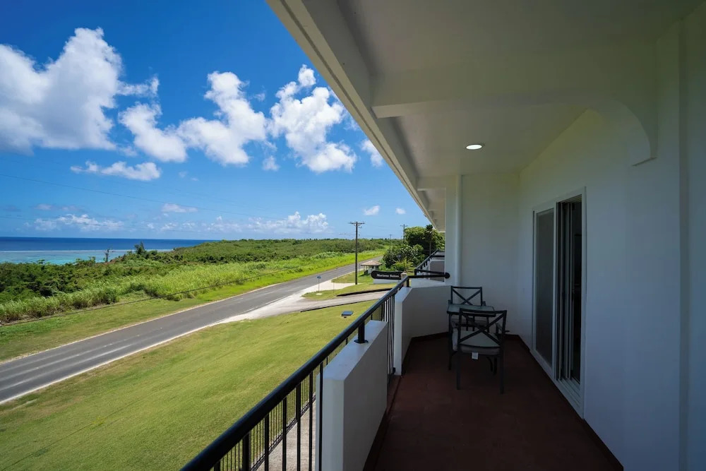 Mariana Suites