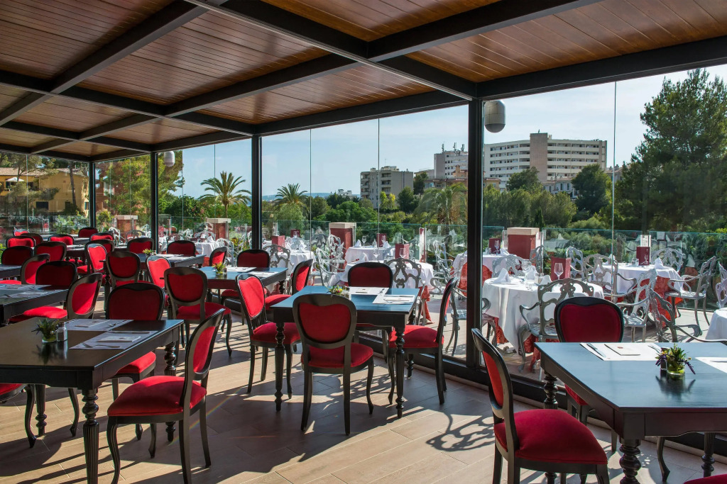 Salles Hotels Marina Portals