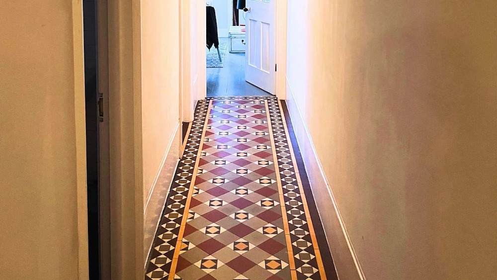 Lovely 3-bed Apartment & Garden & dog Friendly