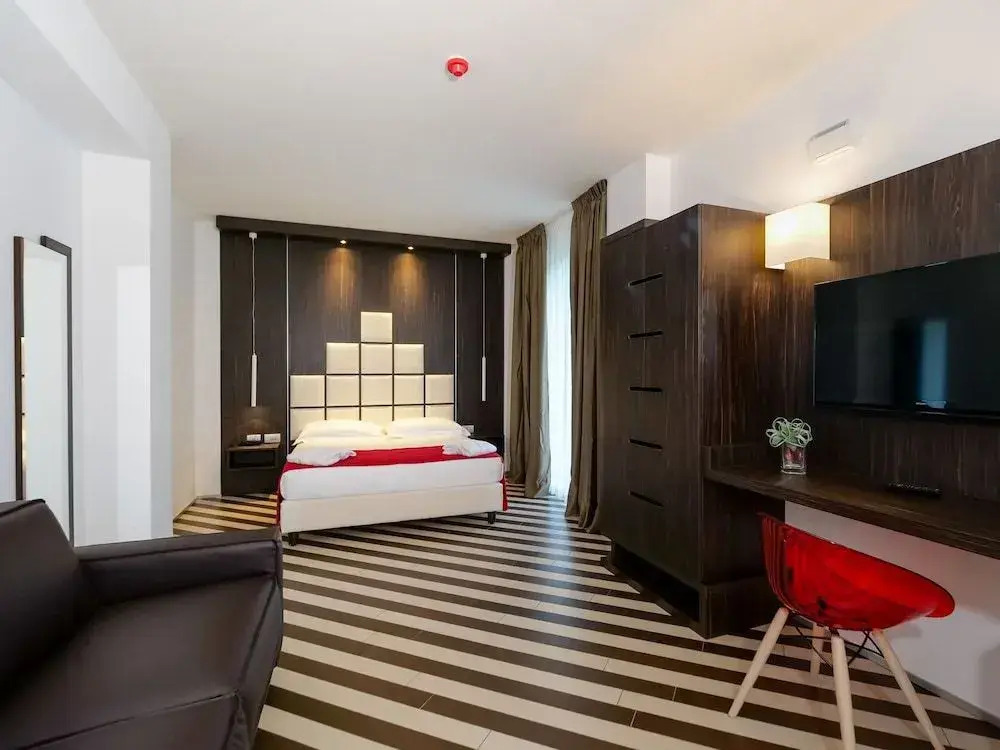 Dan Hotel