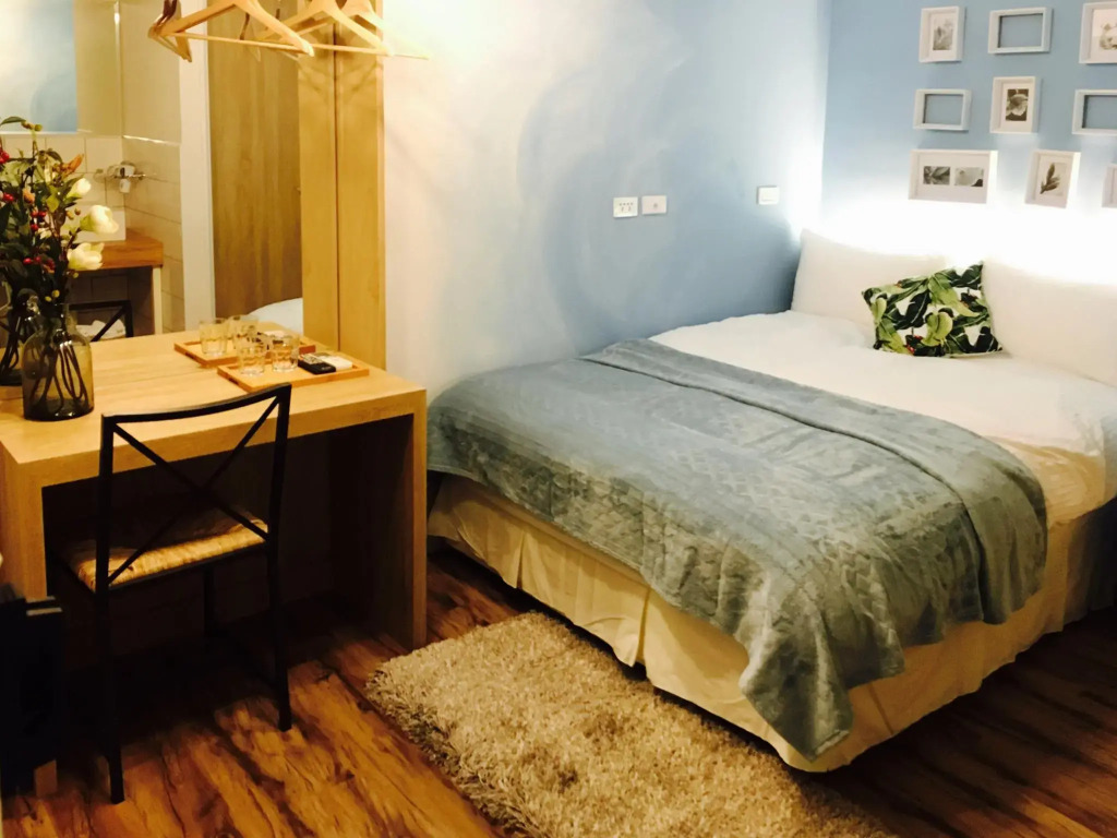 Paper Plane Hostel