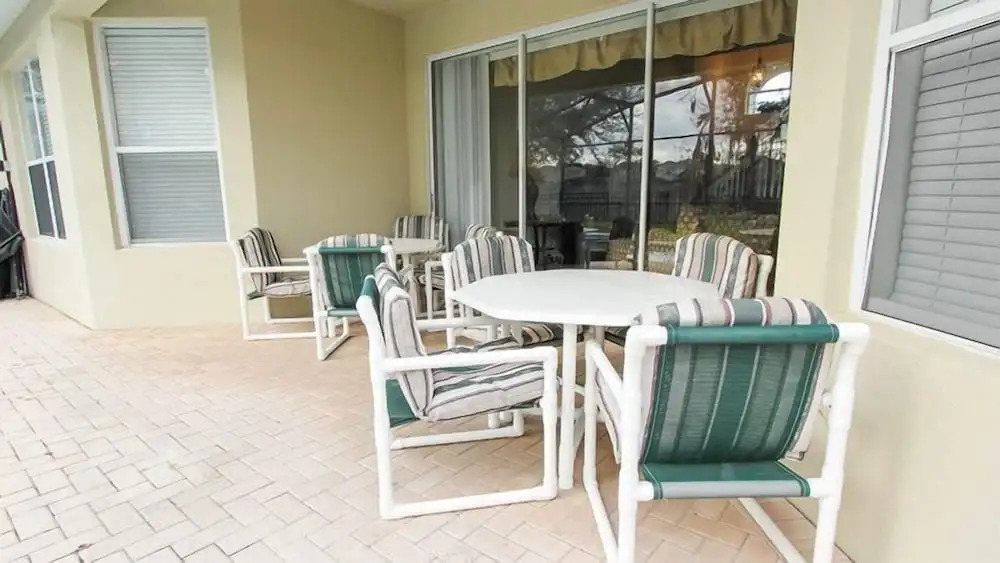 Professionally Decorated 5 Bedroom 5 Bath Pool home in Windsor Hills