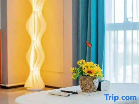 Xunweiju Homestay (Shunde OCT Harbour Plus)