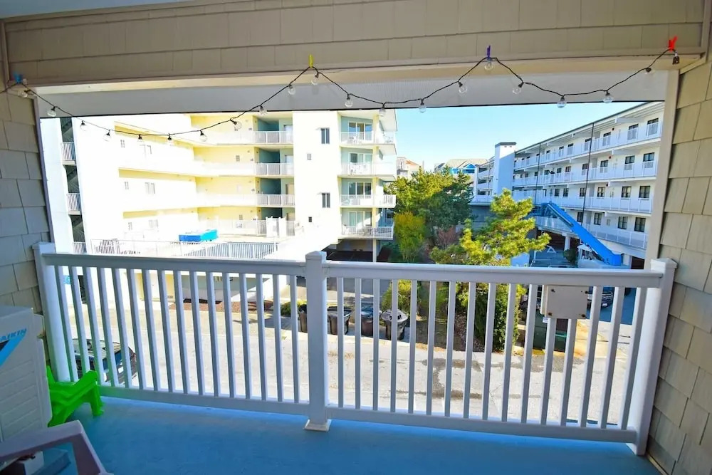 Sea Mark 308 1 Bedroom Condo by RedAwning