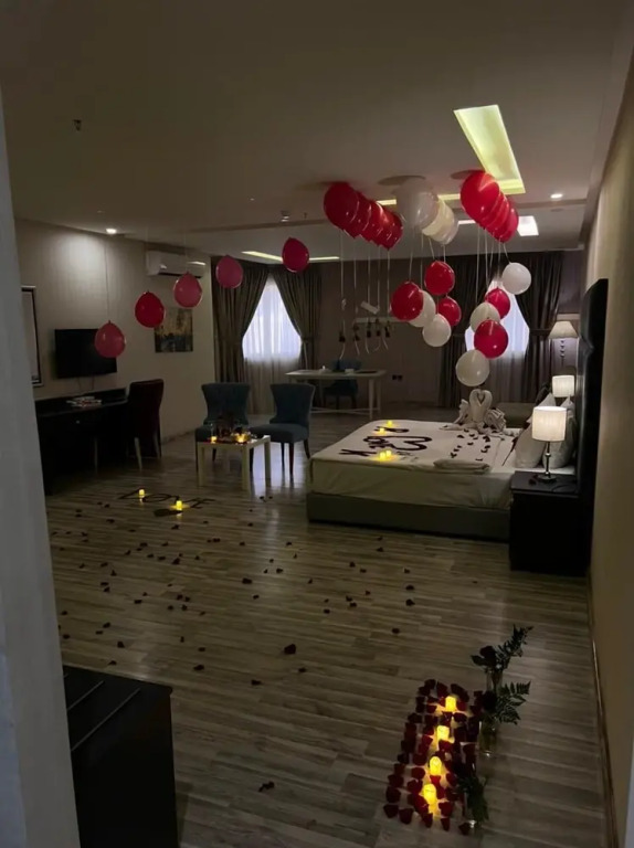 Noah Hotel