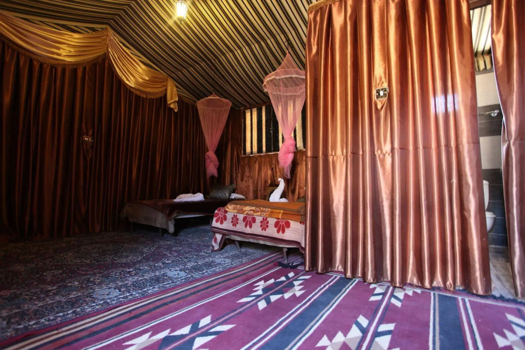 Captain's Desert Camp