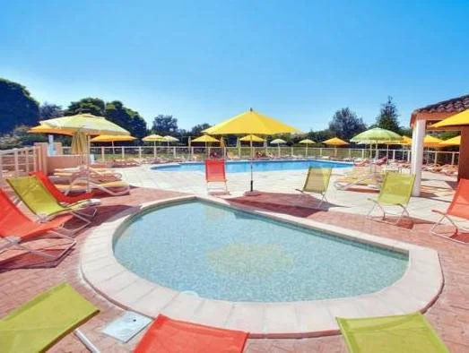 Le Champ dEysson Aparthotel