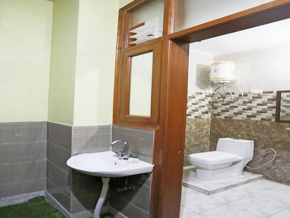 OYO 46228 Krishna Residency