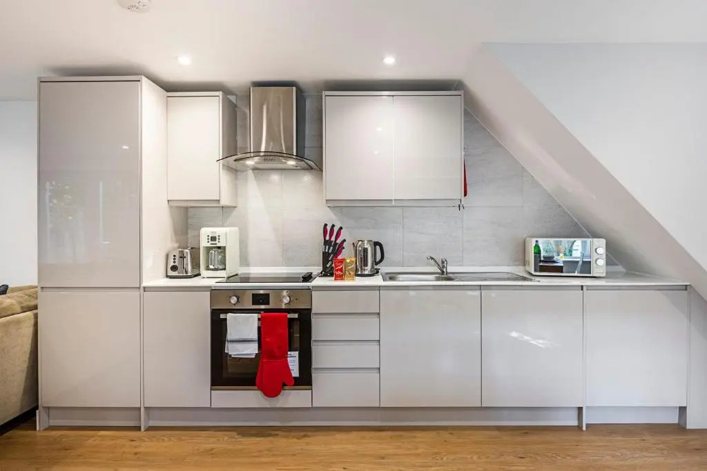 South Woodford 2 Bed En-Suite House