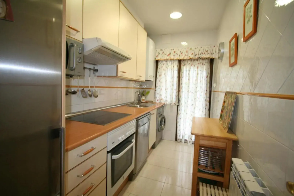 Apartamento en complejo residencial con piscina