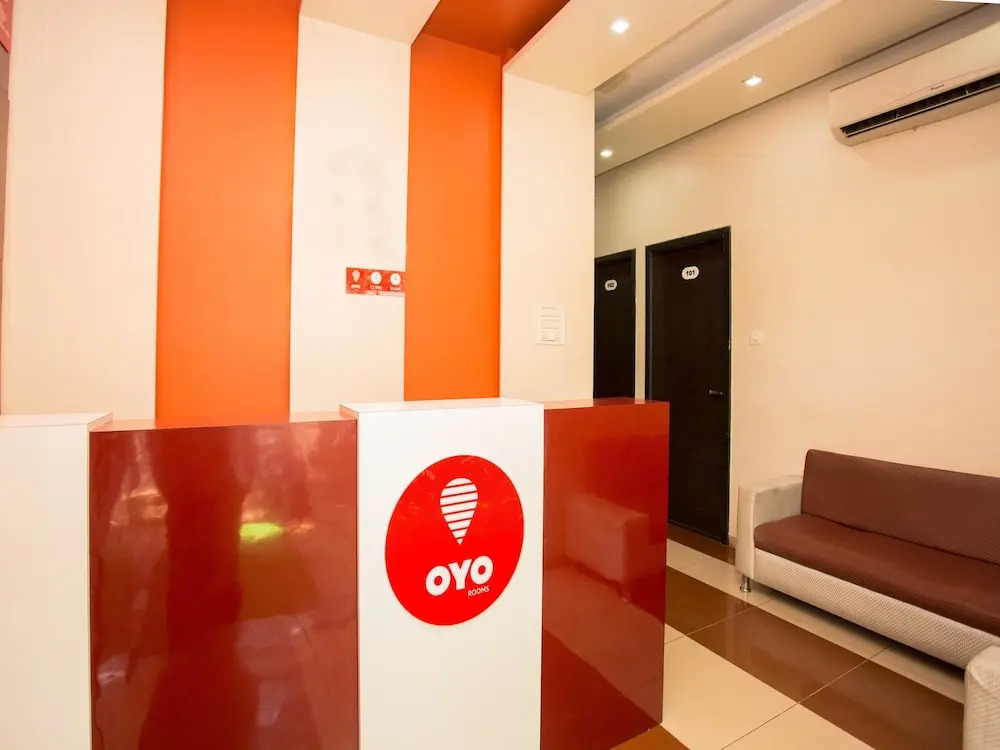 Oyo 7148 Adore Inn