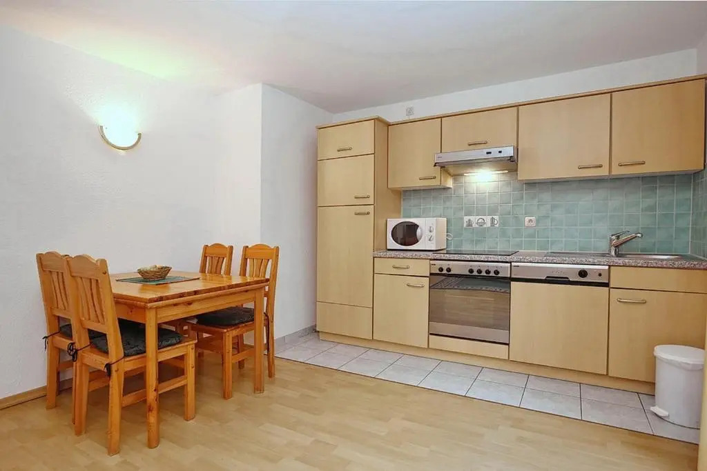 Villa Triton Souterrain Wohnung 07