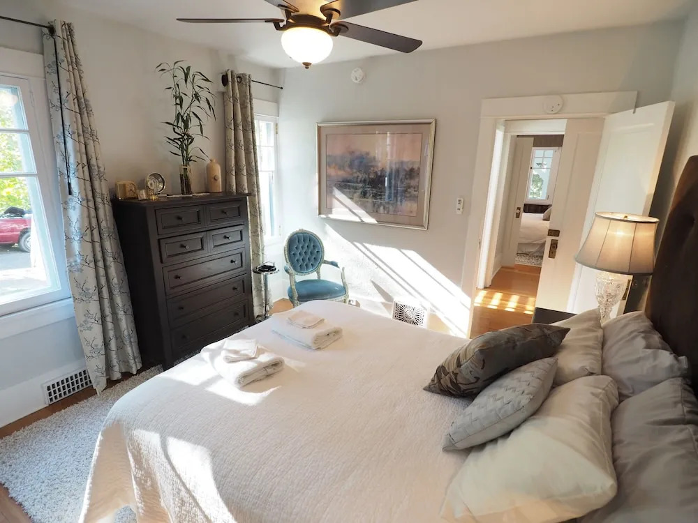 1910 Luxury Heritage - 6 Br Home