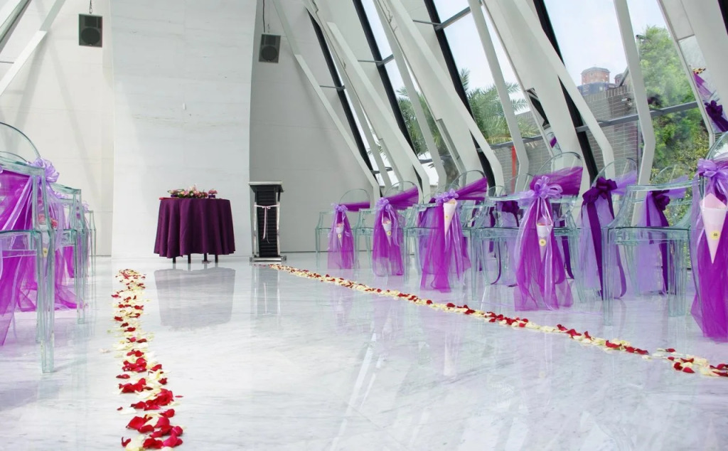 FleurLis Hotel