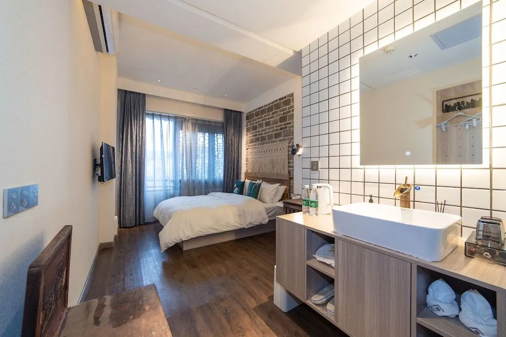 Guilin Nine Rooms Inn