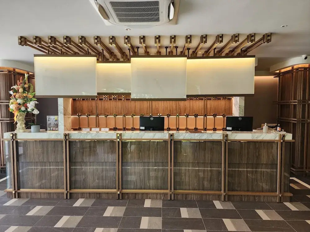 We Hotel Riverfront