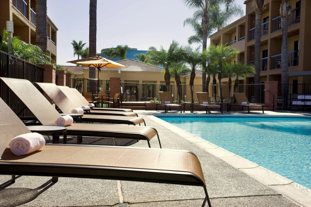 Courtyard by Marriott San Diego Sorrento Valley