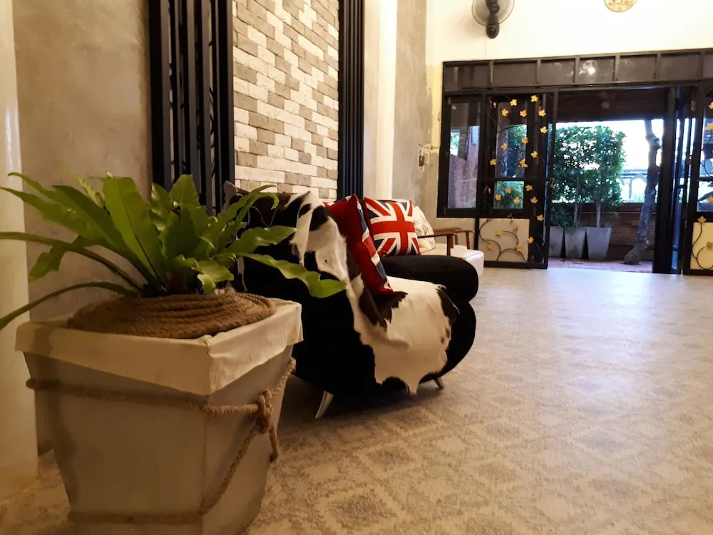 Palm Sweet Hotel