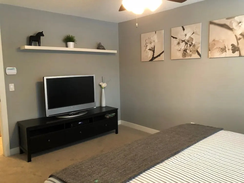 Luxury Bowness Getaway