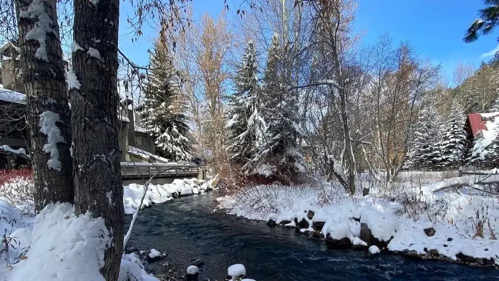 Ski-in/ski-out to Baldy + Outdoor Pool