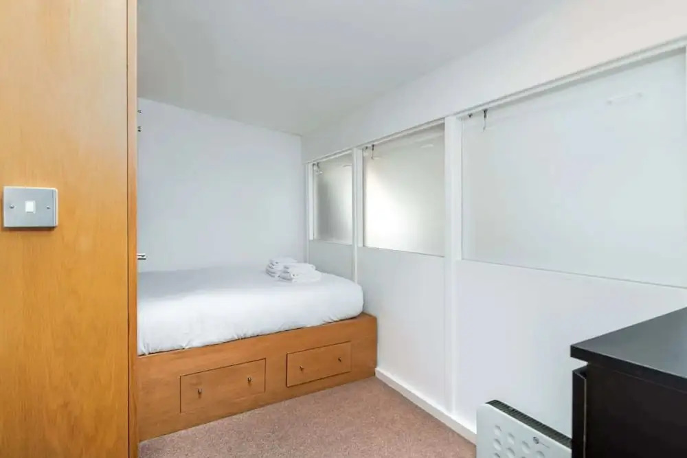 Stunning Art-deco Style 2 Bedroom Apartment in Fitzrovia