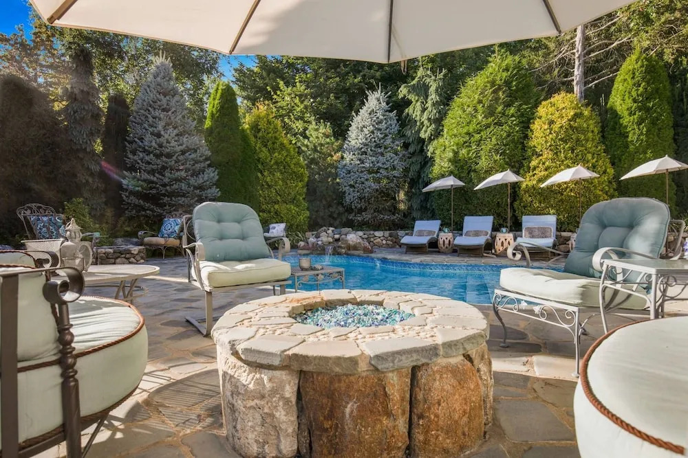 Glamorous Cabana