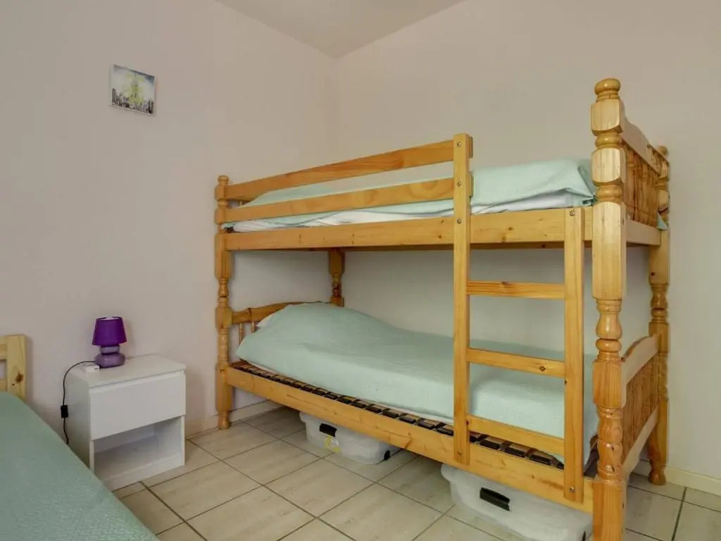 Appartement Esquièze-Sère, 3 pièces, 5 personnes - FR-1-402-37