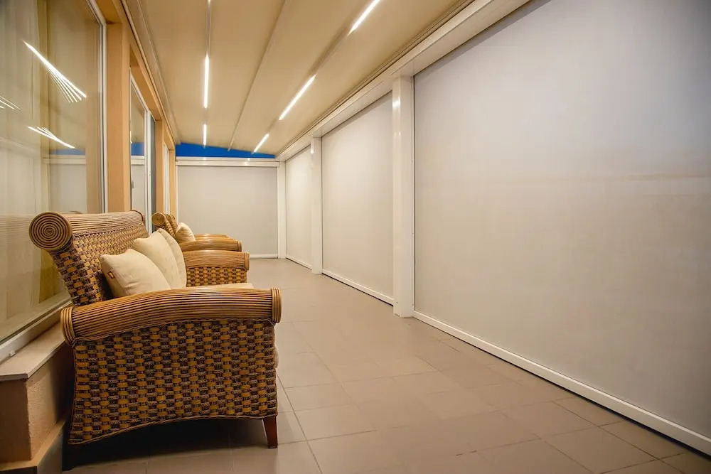 FM Deluxe 2-BDR Apartment with Pool & Sea View in Sun Resort