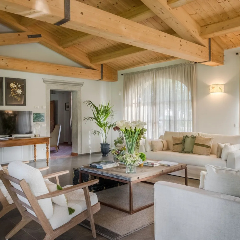 Villa del Nonno, Luxury Tuscan Farmhouse with Pool