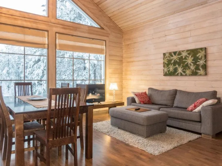 Holiday Home Luoston karpalo