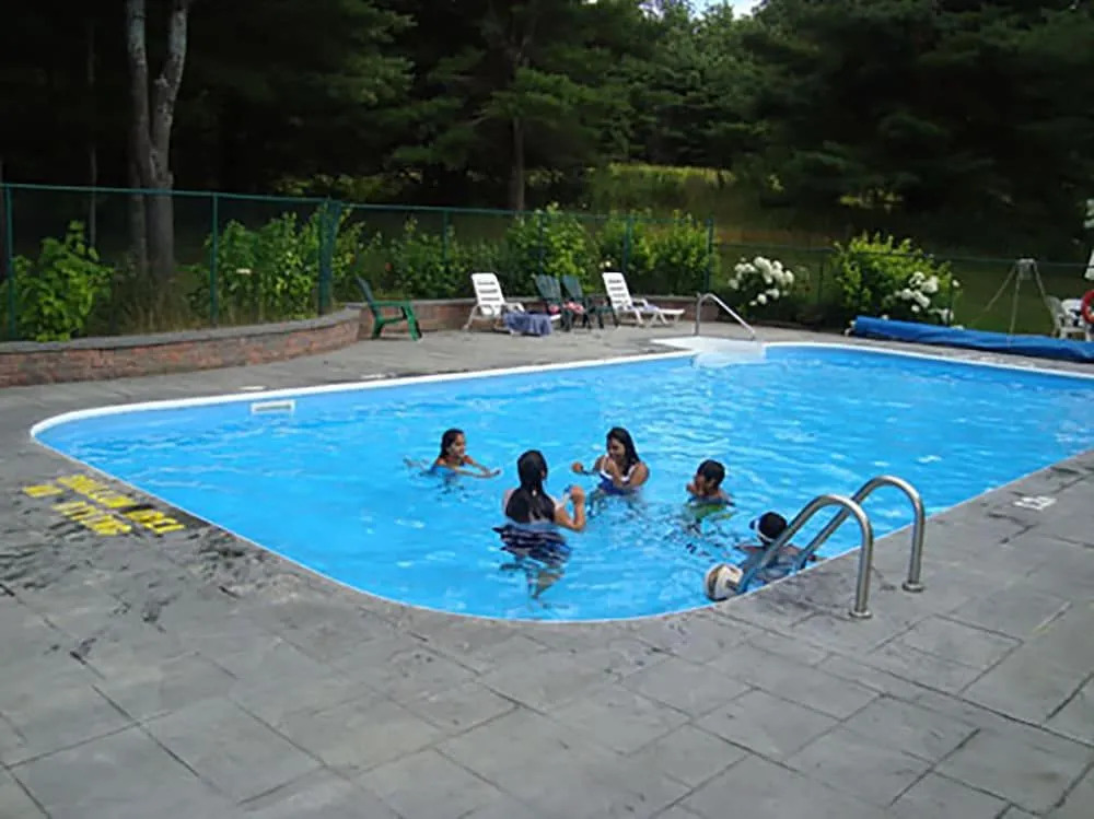Cedar Lane Motel