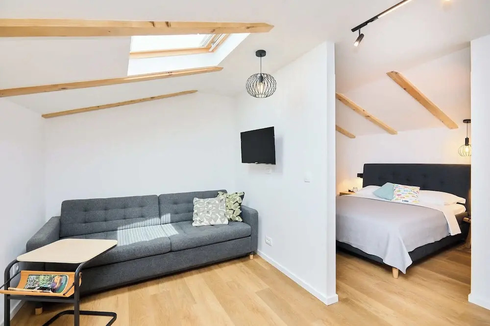 Hedera Estate, Hedera Studio 7